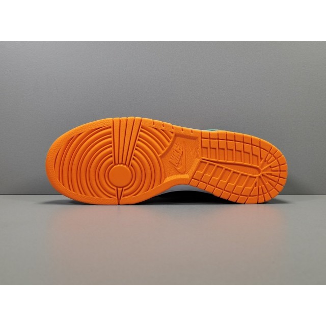 GOD BATCH Nike SB Dunk Low SP "Ceramic" DA1469 001