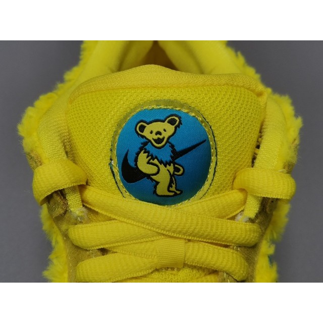 GOD BATCH Grateful Dead x Nike SB Dunk Low Yellow Bear CJ5378 700