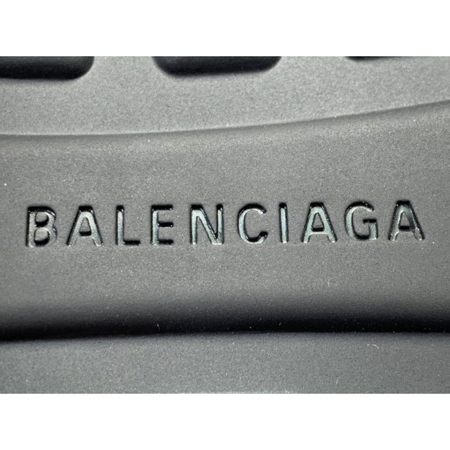 GT BATCH Balenciaga Speed Run 605942 W05GE 1006 