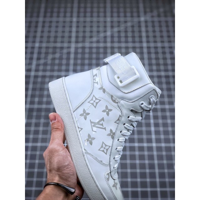 New Louis Vuitton Sneakers White