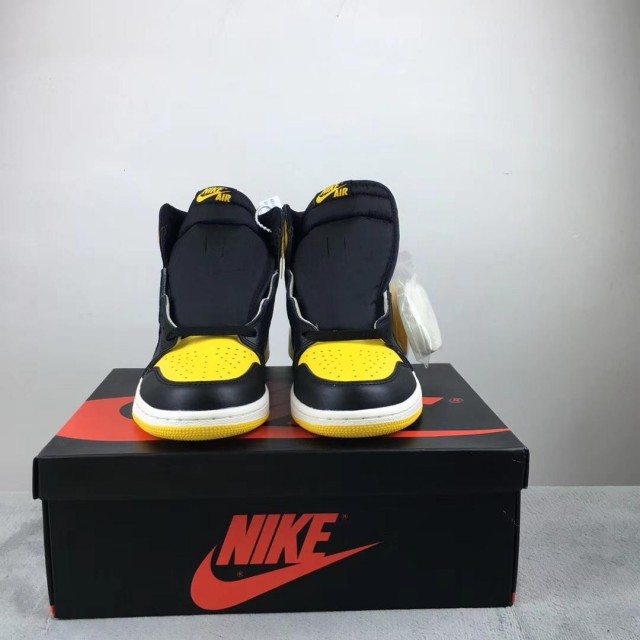 GET Batch Men's Air Jordan 1 "Yellow Toe" AR1020 700