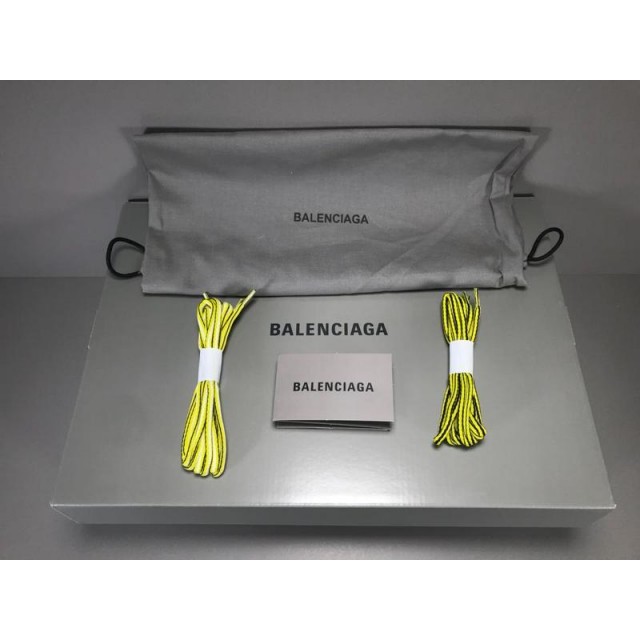 GT Batch Unisex Balenciaga Track 3.0 542023 W1GB1 7184