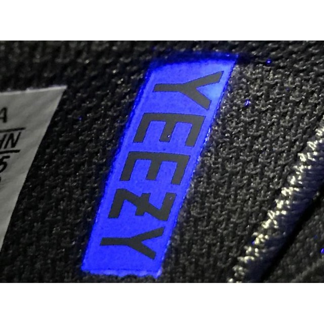 X Batch Unisex Adidas Yeezy 700" UTIBLK" FV5304
